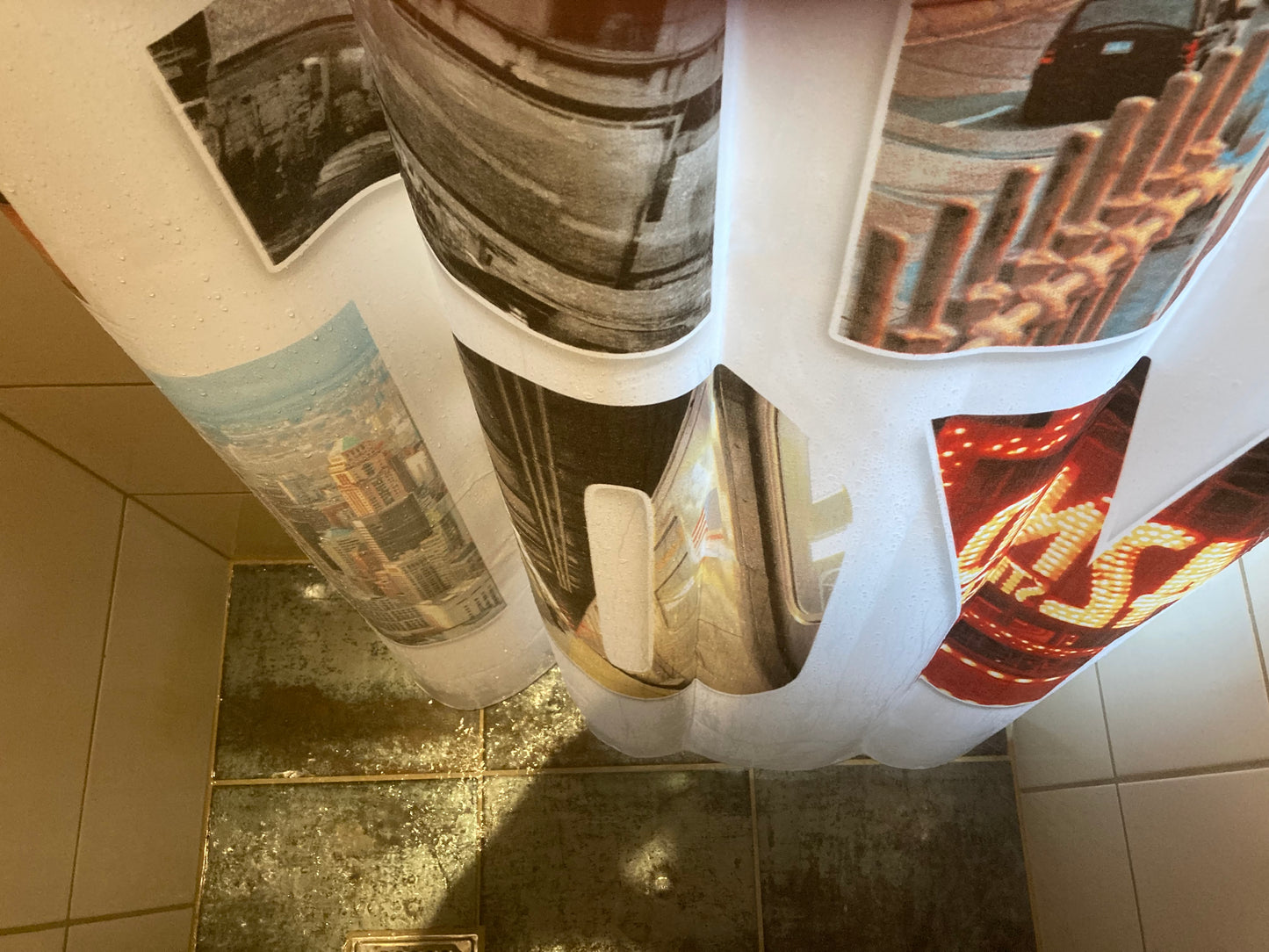 The Shower Curtain Stopper